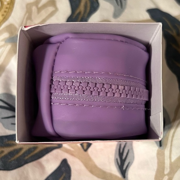 Beautyblender Besties Pastels Blend & Cleanse Starter Set - Picture 4 of 8